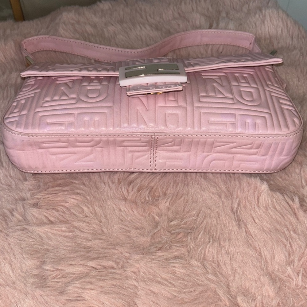 Fendi Logo Embossed Nappa Pink Leather Baguette - Picture 3 of 17